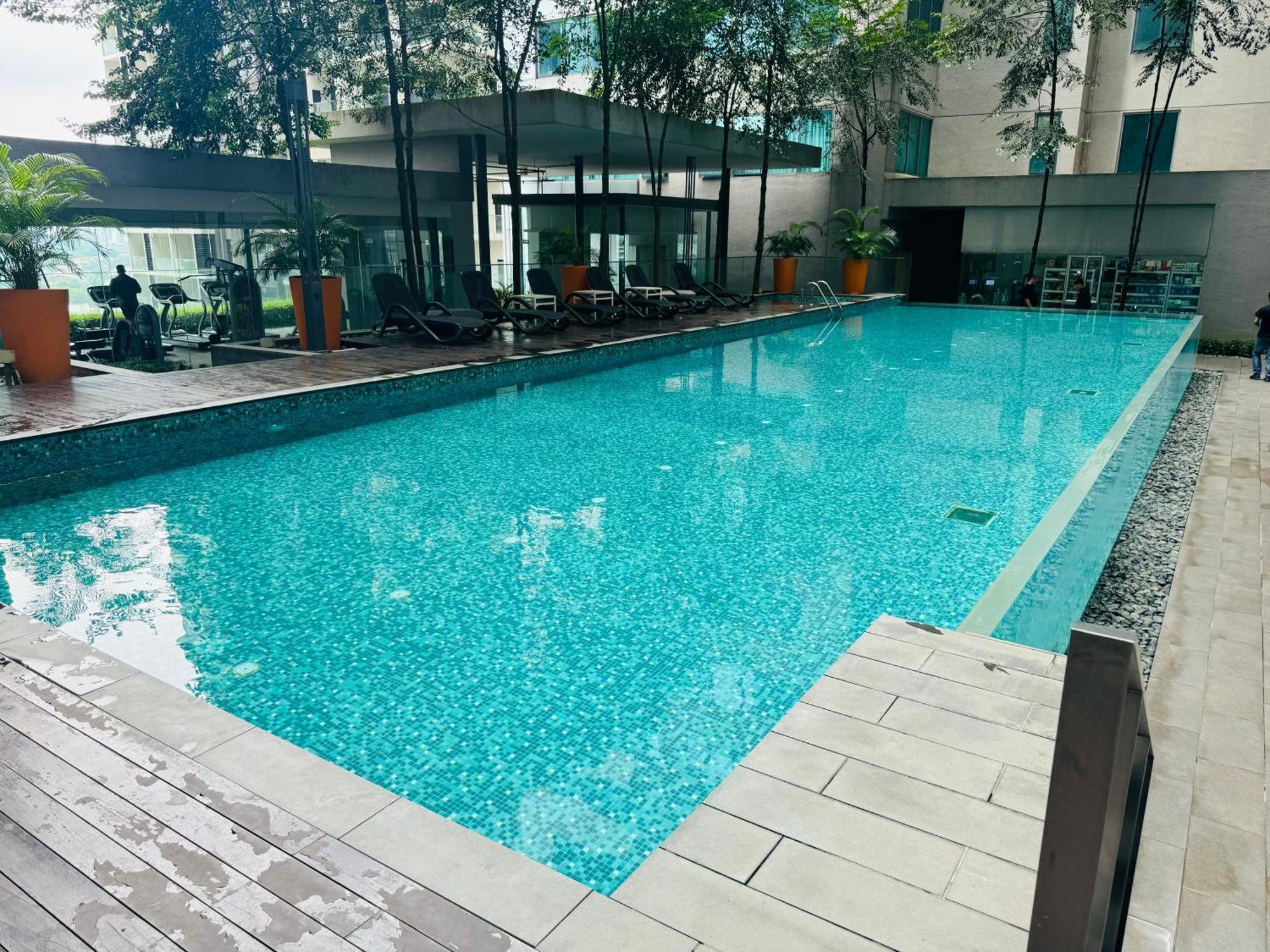 Summer Suites Klcc By Classy Куала Лумпур Екстериор снимка