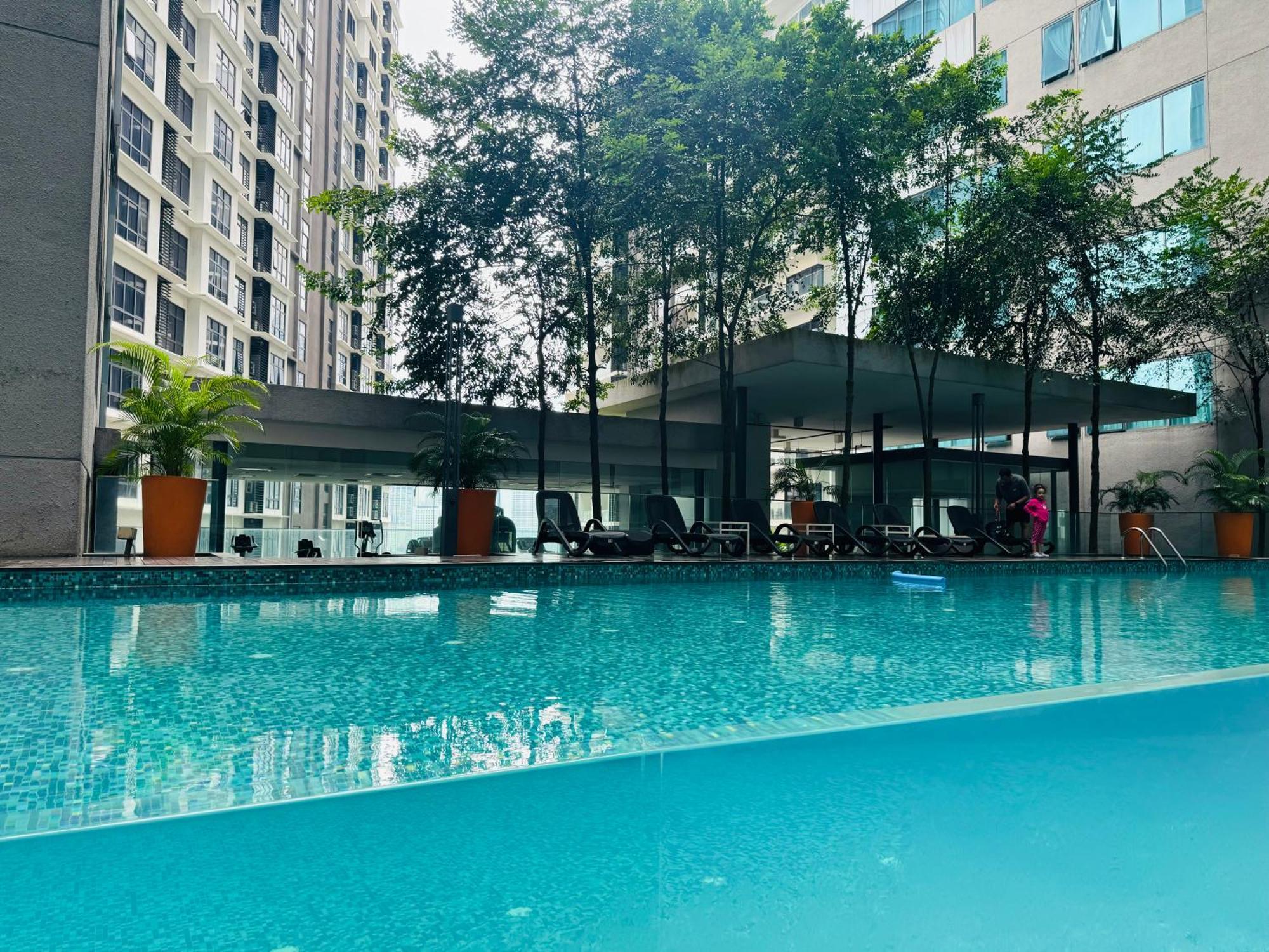 Summer Suites Klcc By Classy Куала Лумпур Екстериор снимка