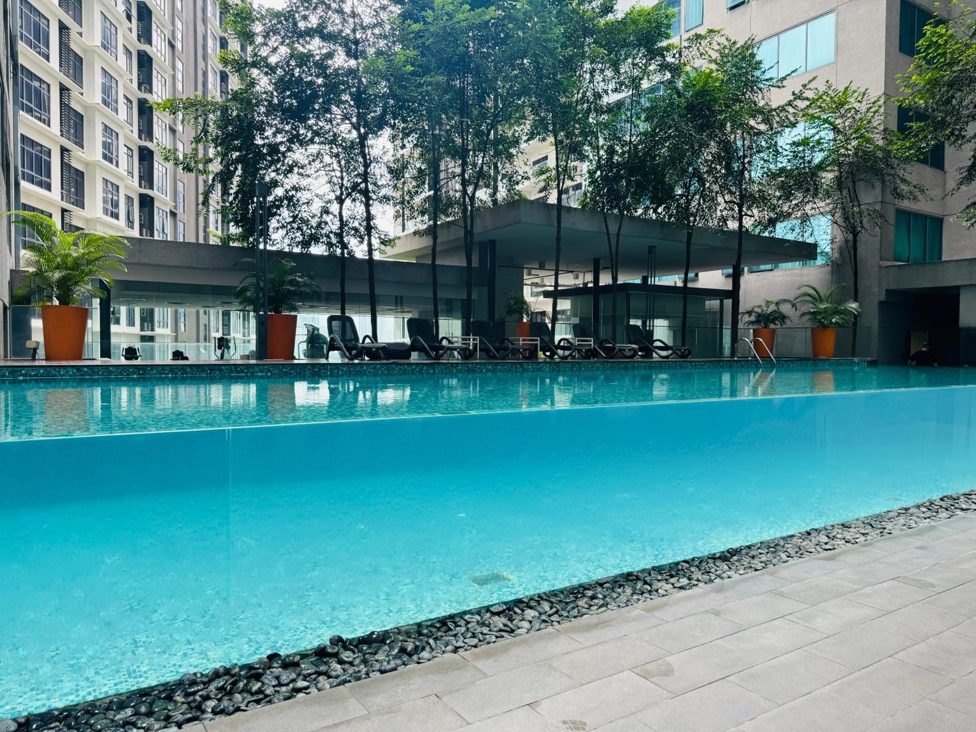 Summer Suites Klcc By Classy Куала Лумпур Екстериор снимка