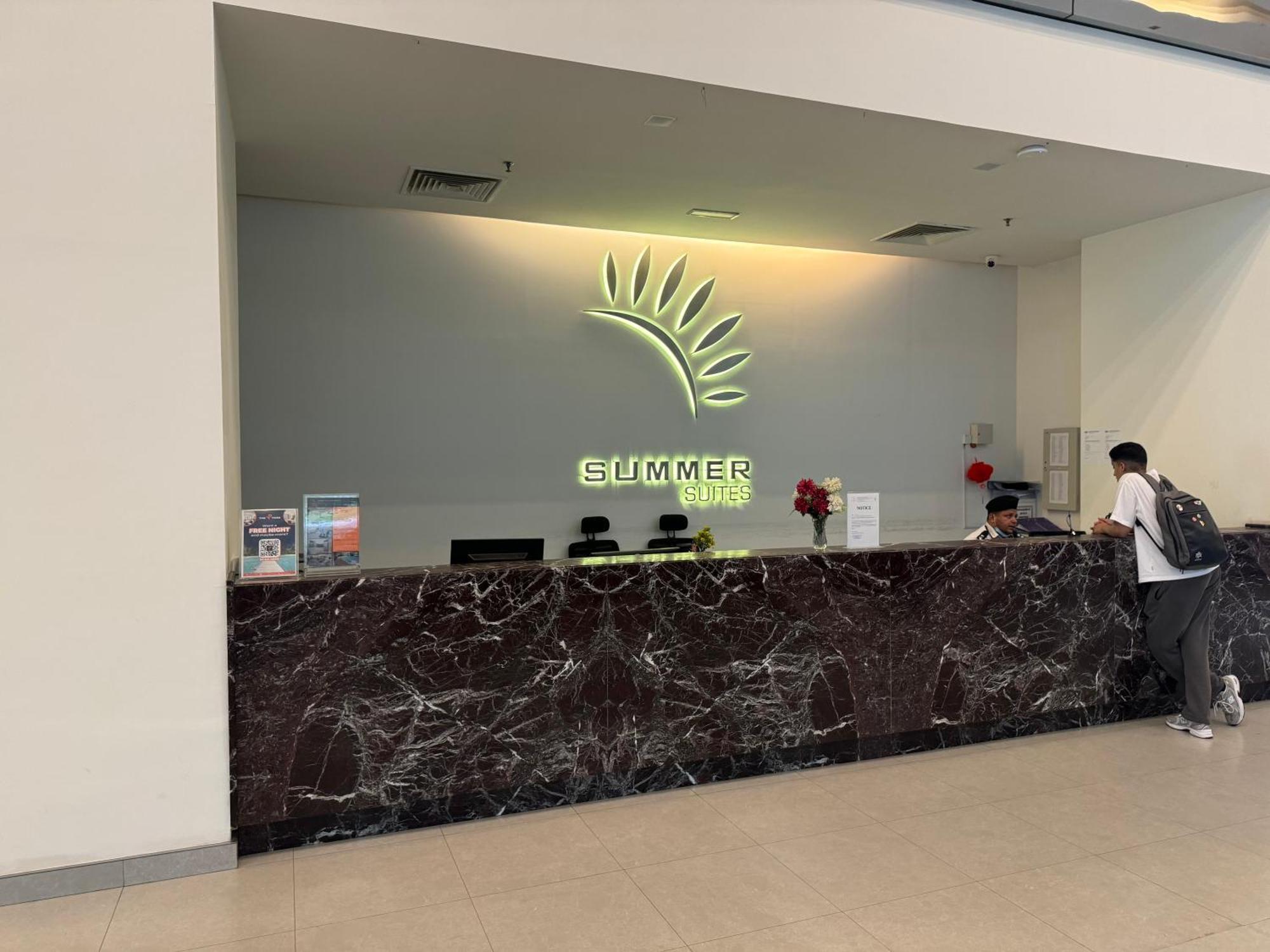 Summer Suites Klcc By Classy Куала Лумпур Екстериор снимка