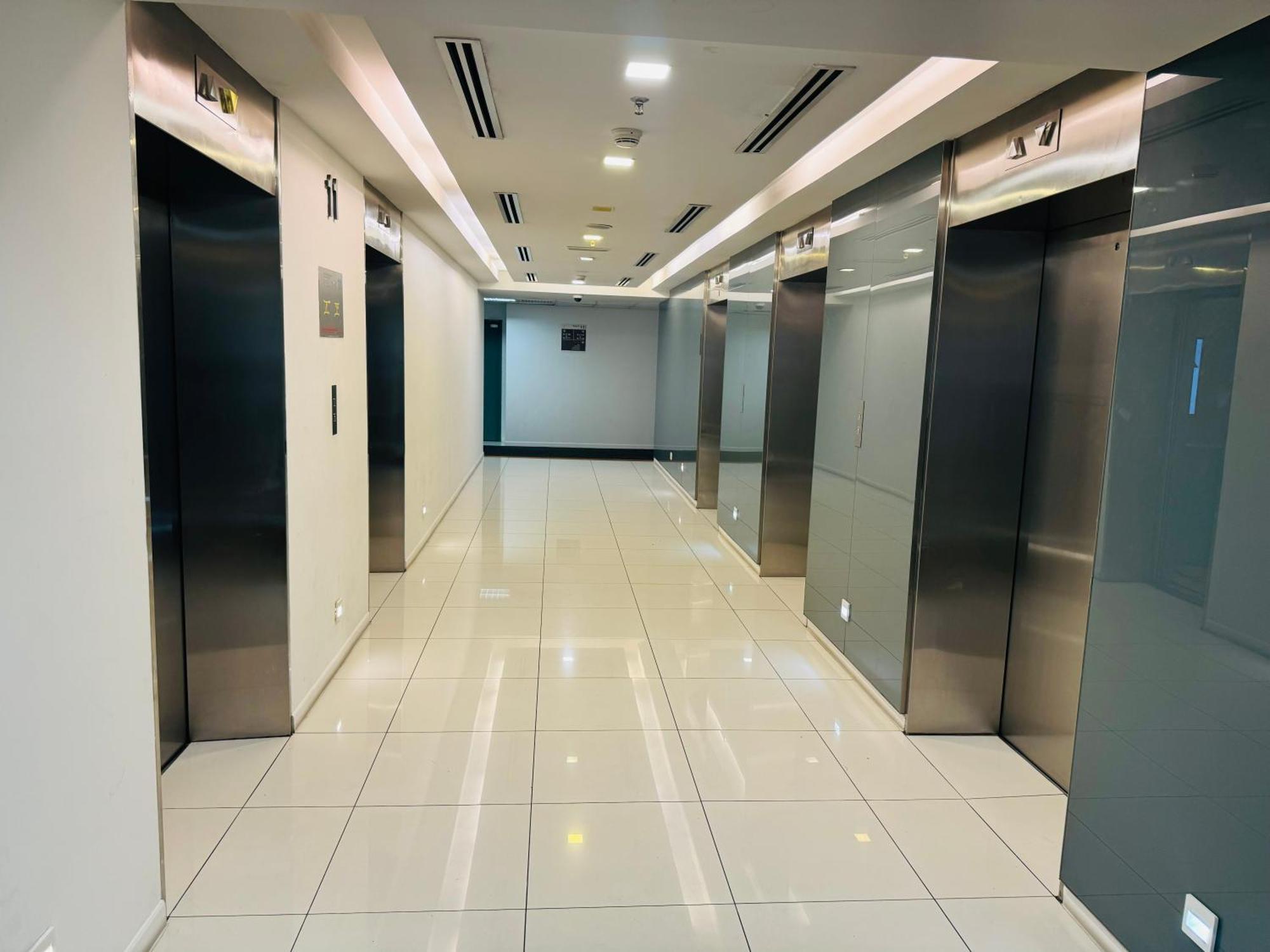 Summer Suites Klcc By Classy Куала Лумпур Екстериор снимка