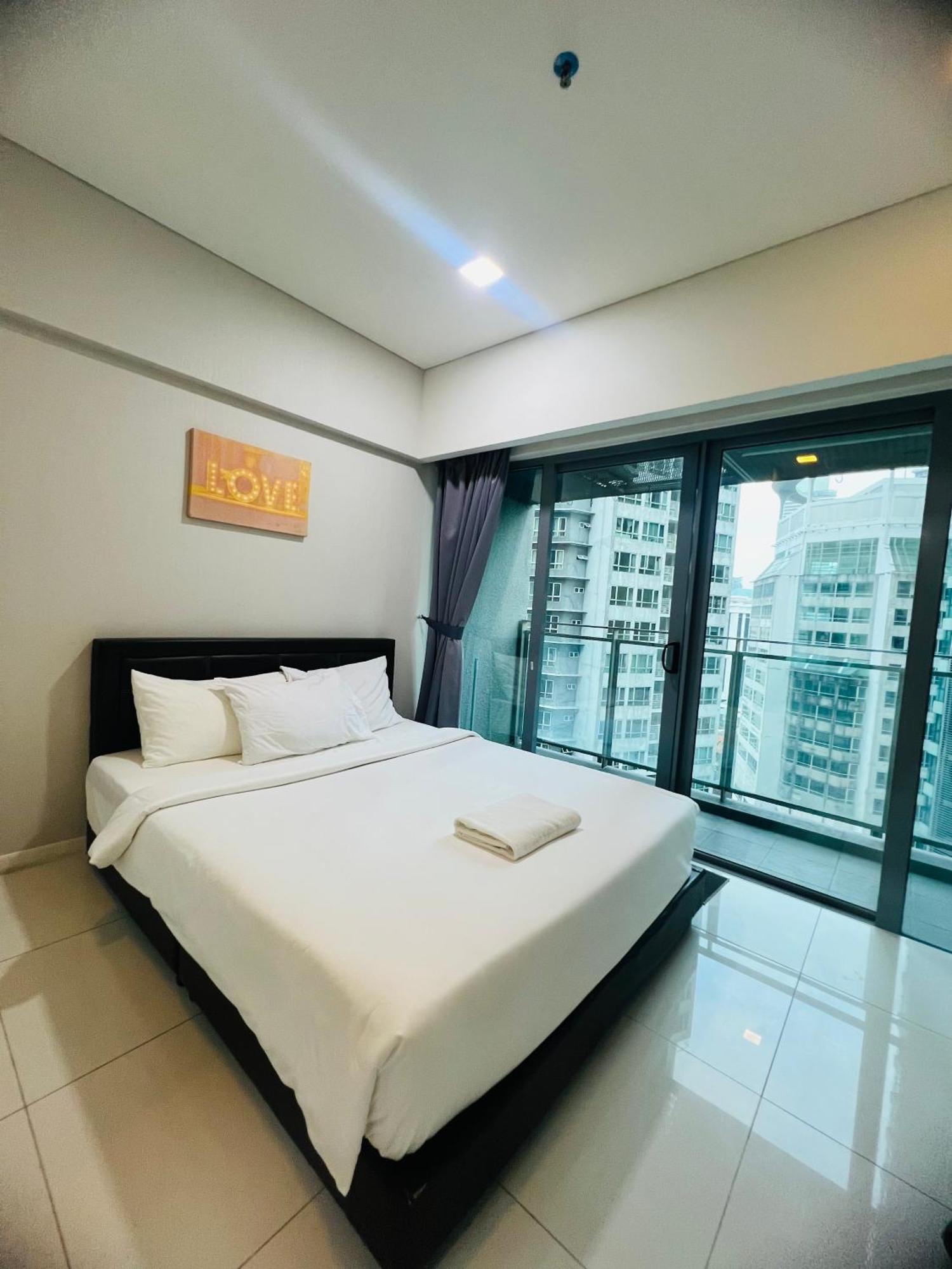 Summer Suites Klcc By Classy Куала Лумпур Екстериор снимка