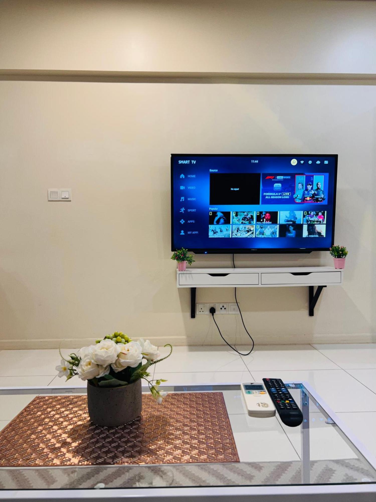 Summer Suites Klcc By Classy Куала Лумпур Екстериор снимка