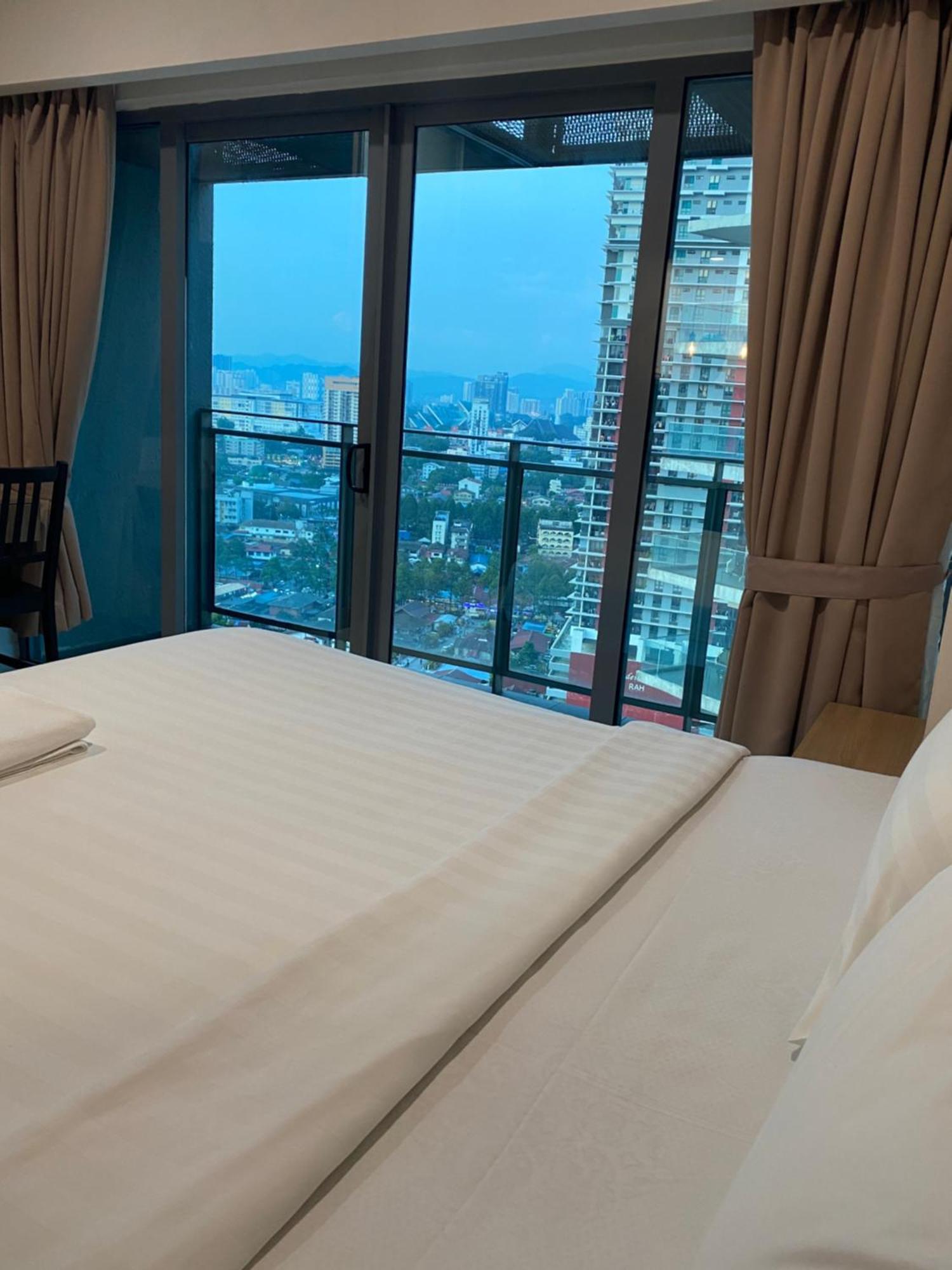 Summer Suites Klcc By Classy Куала Лумпур Екстериор снимка